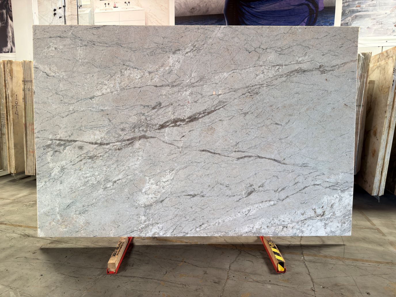 Calacatta Dubai | Quartzite | Kitchen Counter tops | Bathroom | Floor and Walls | Slabs | Orange Count (OC)