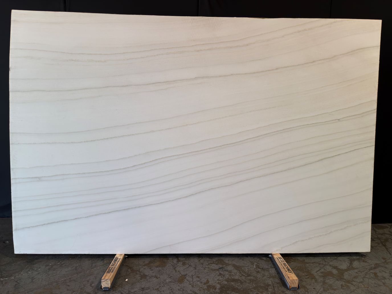 Zarah | Quartzite | Kitchen Counter tops | Bathroom | Floor and Walls | Slabs | Orange Count (OC)