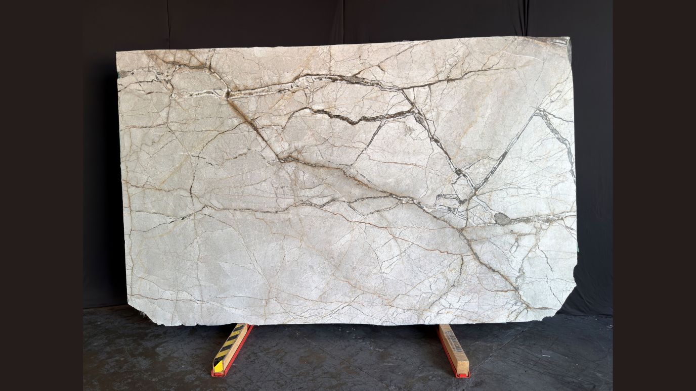 Silver Roots slab 1, Honed